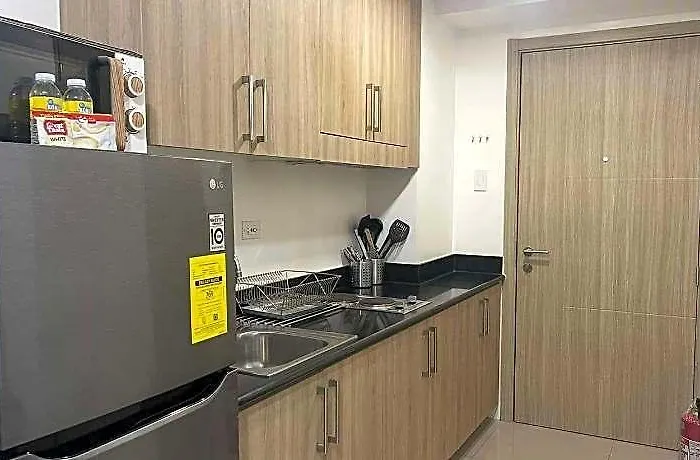 Shore Residences Moa Pasay By Darpm فندق 5*